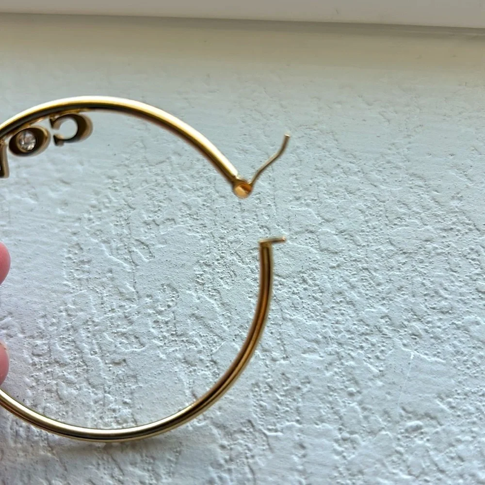 New Coach Signature Medium Large Hoop Earrings Gold with Rhinestone - Picture 9 of 10